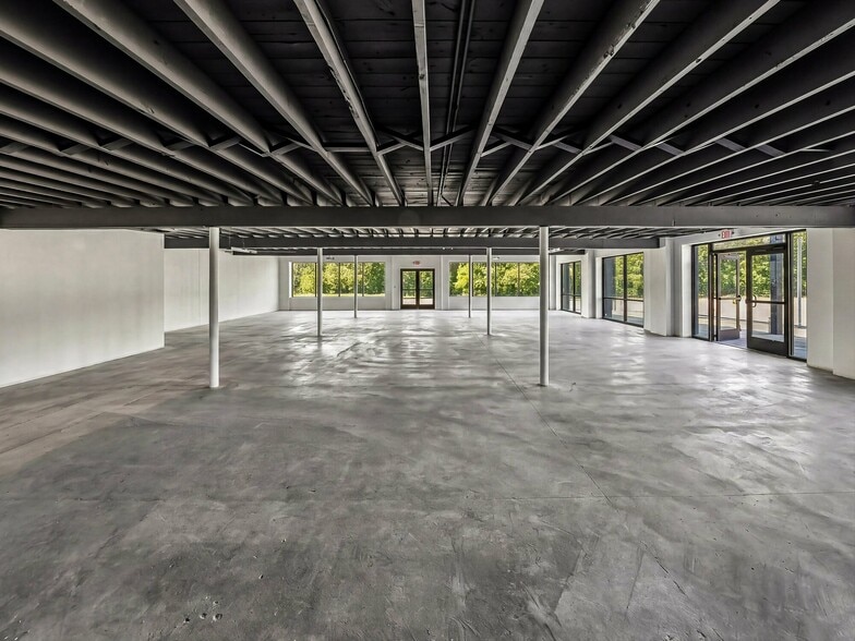 More Photos Of 1449 Smokey Park Hwy, Candler General Retail For Lease