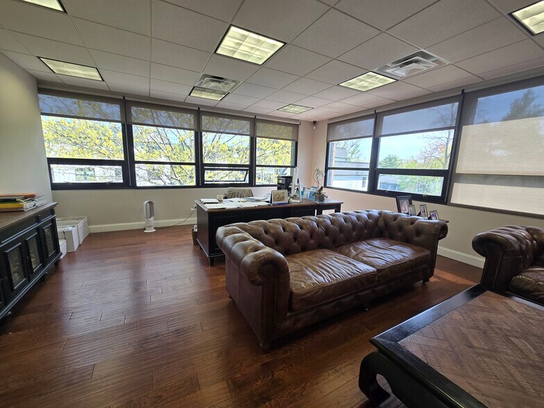 More Photos Of 228 Rivervale Rd, River Vale Office For Sale