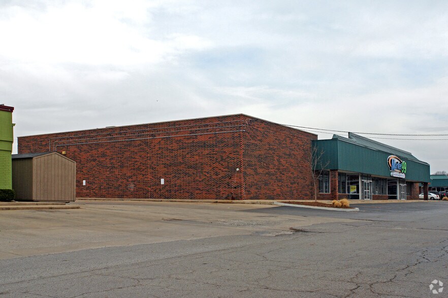 More Photos Of 14407 NE 23rd St, Choctaw Unknown For Lease