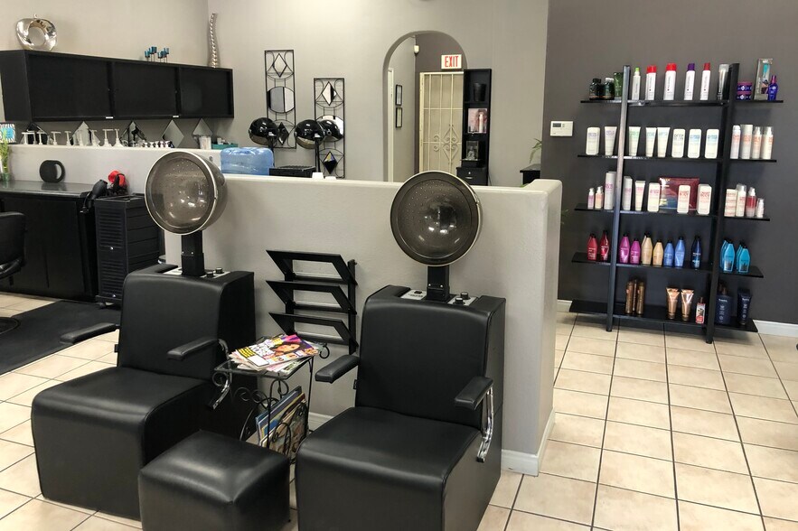 More Photos Of 2513 Tapo St, Simi Valley Unknown For Lease