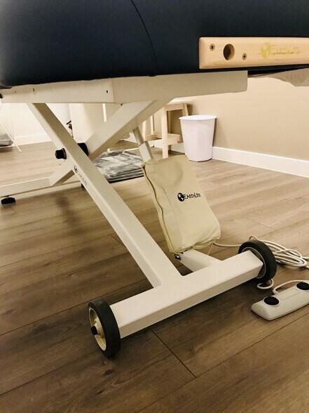 More Photos Of 970 Burrard St, Vancouver Medical For Sale