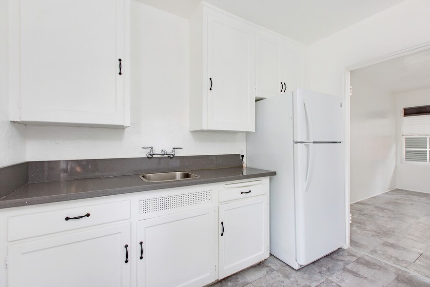 More Photos Of 1130-1134 11th Ave, San Diego Apartments For Sale