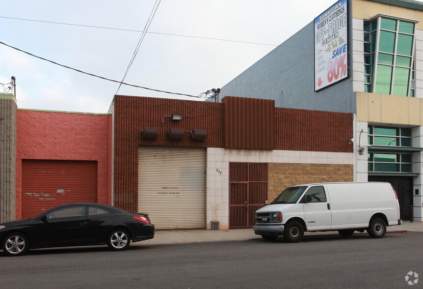 More Photos Of 777 E 14th Pl, Los Angeles Warehouse For Sale