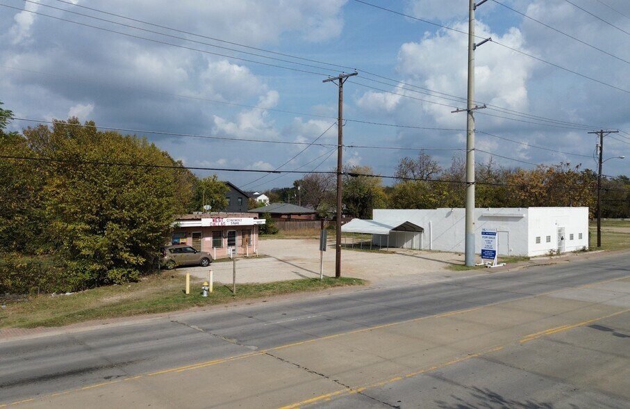 Primary Photo Of 1819-1827 Singleton Blvd, Dallas Land For Sale