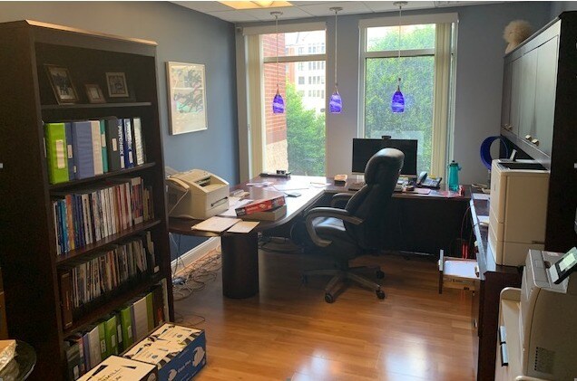 More Photos Of 20 Courthouse Sq, Rockville Office For Sale
