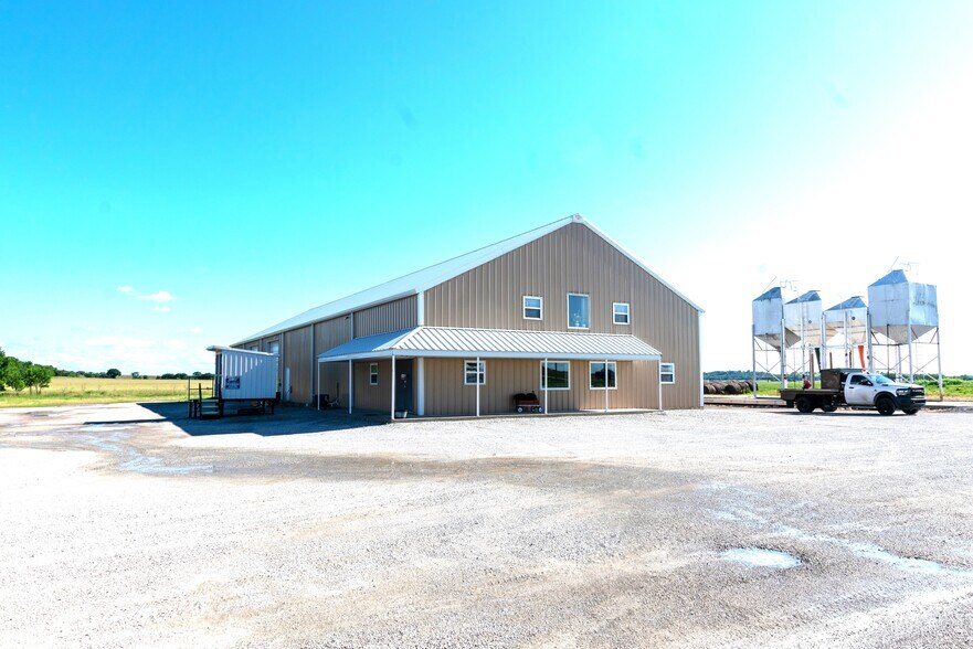 More Photos Of HWY 60 444739 US-60 Hwy, Vinita Freestanding For Sale
