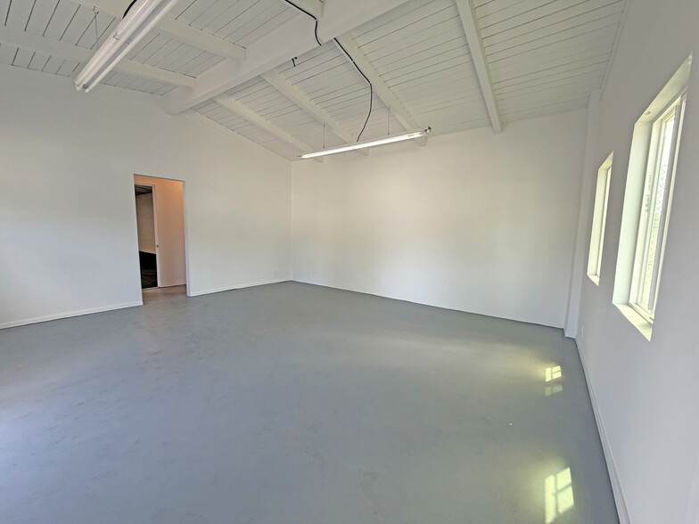 More Photos Of 820 E Ortega St, Santa Barbara Warehouse For Lease