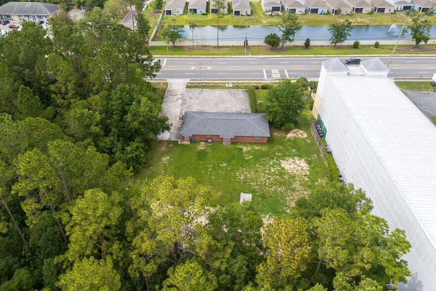 More Photos Of 2214 Dunn Ave, Jacksonville General Retail For Sale