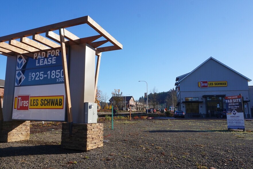 More Photos Of 16920 SE Sunnyside Rd, Happy Valley Freestanding For Lease