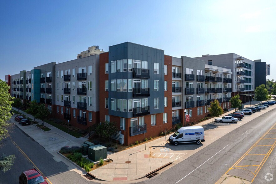 More Photos Of 801 NW 10th St, Oklahoma City Apartments For Lease