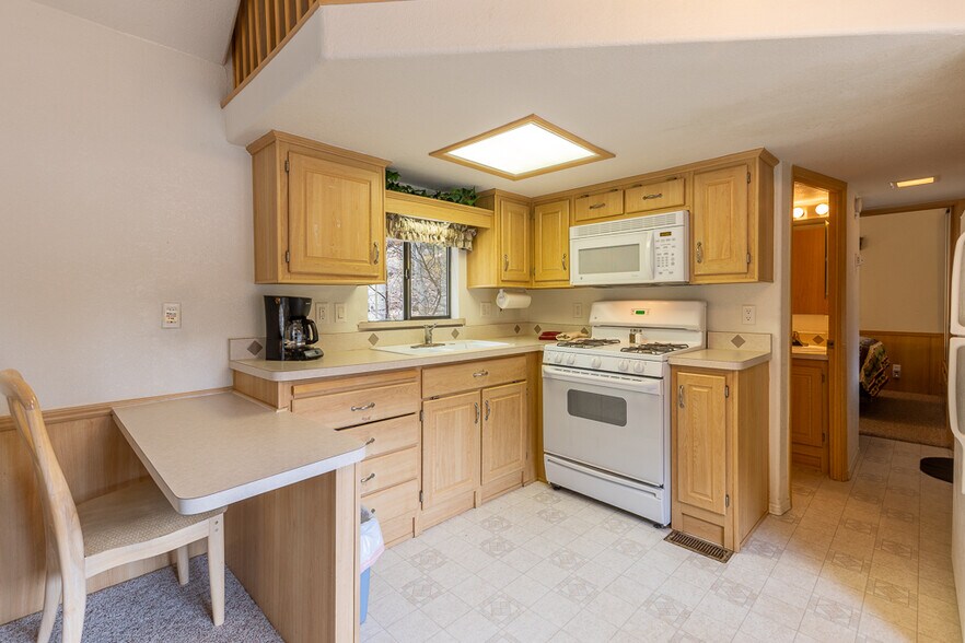 More Photos Of 27646 Highway 145, Dolores Trailer Camper Park For Sale