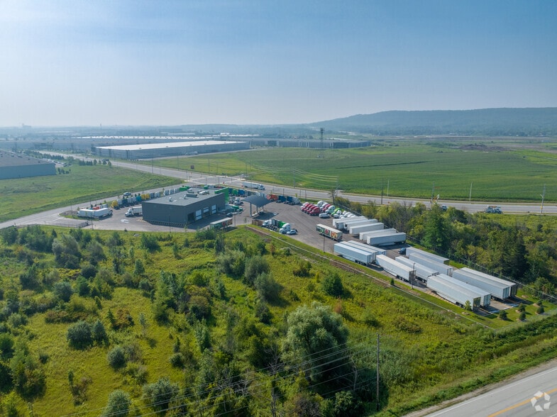 More Photos Of 7265 5 Side Rd, Milton Service For Sale