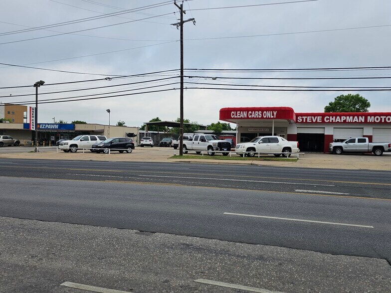 More Photos Of 4712 S Congress Ave, Austin Auto Dealership For Sale