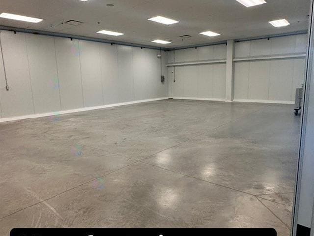 More Photos Of 4160 Hwy Desserte Sud Laval (A-440), Laval Industrial For Lease