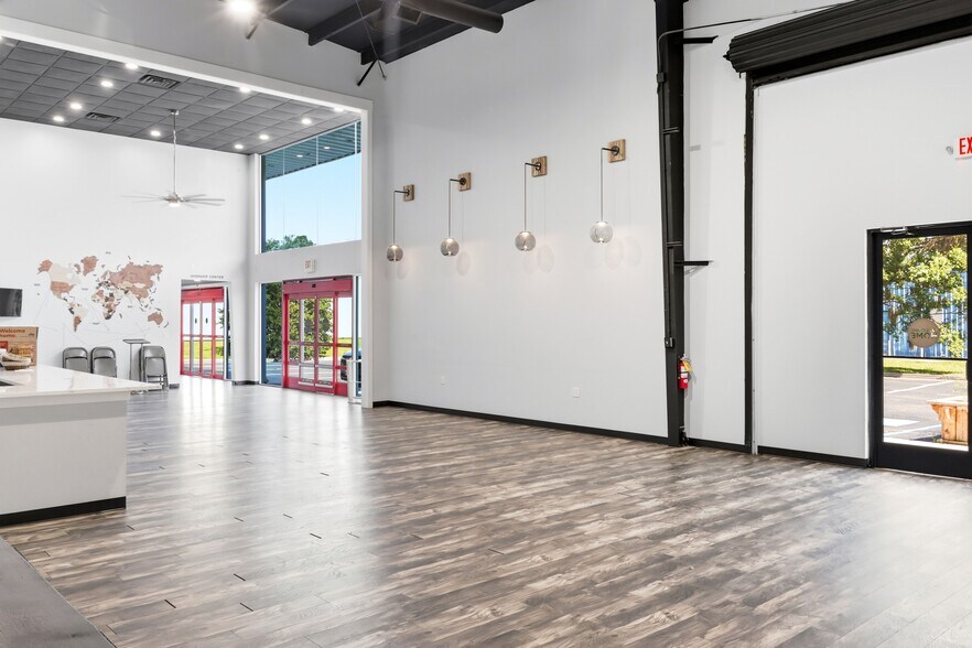 More Photos Of 505 W US-80 Hwy, Pooler Service For Sale