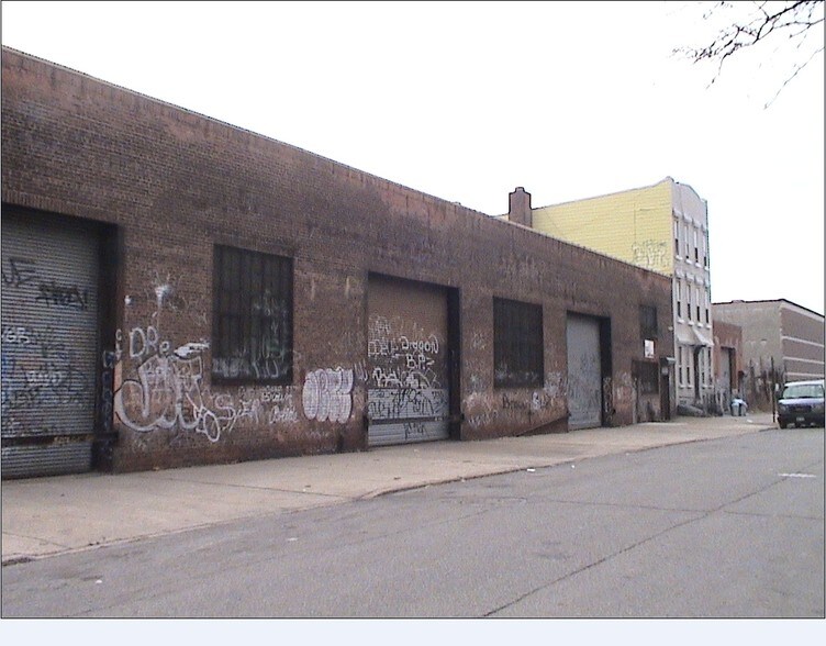 More Photos Of 94 Walton St, Brooklyn Warehouse For Lease