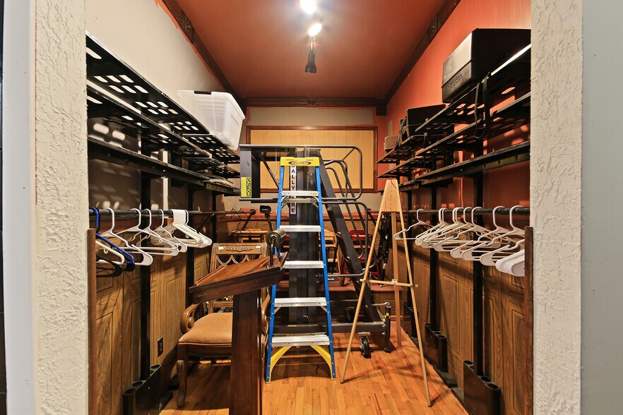 More Photos Of 105 Coal st, Mexico Specialty For Sale