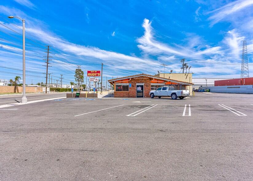 More Photos Of 558 E Anaheim St, Wilmington Restaurant For Sale