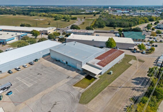 More Photos Of 1700-1716 Shady Oaks Dr, Denton Warehouse For Lease