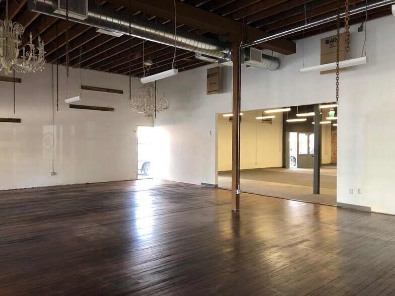 More Photos Of 157 E Grand Ave, Escondido Storefront Retail Office For Lease