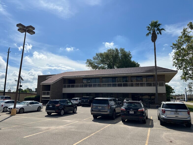 More Photos Of 4420 W FM-1960, Houston Office For Sale