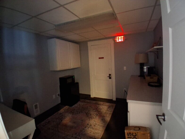 More Photos Of 5888 Main St, Williamsville Medical For Lease
