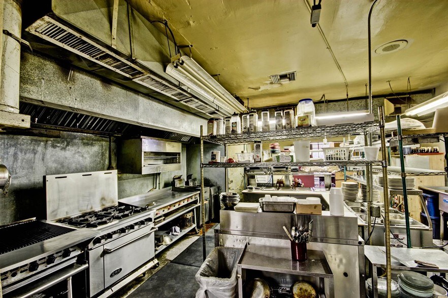 More Photos Of 505 S Main St, Florence Restaurant For Sale