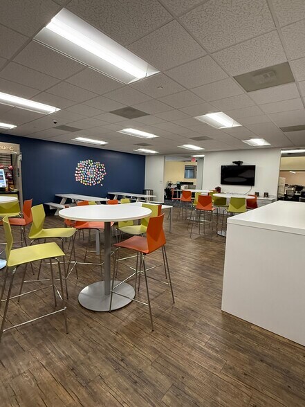 More Photos Of 501 Village Blvd, West Palm Beach Office For Lease