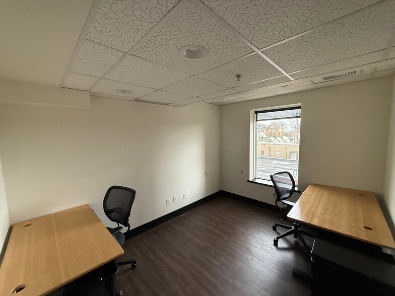 More Photos Of 338 Broadway St, Cape Girardeau Office For Lease