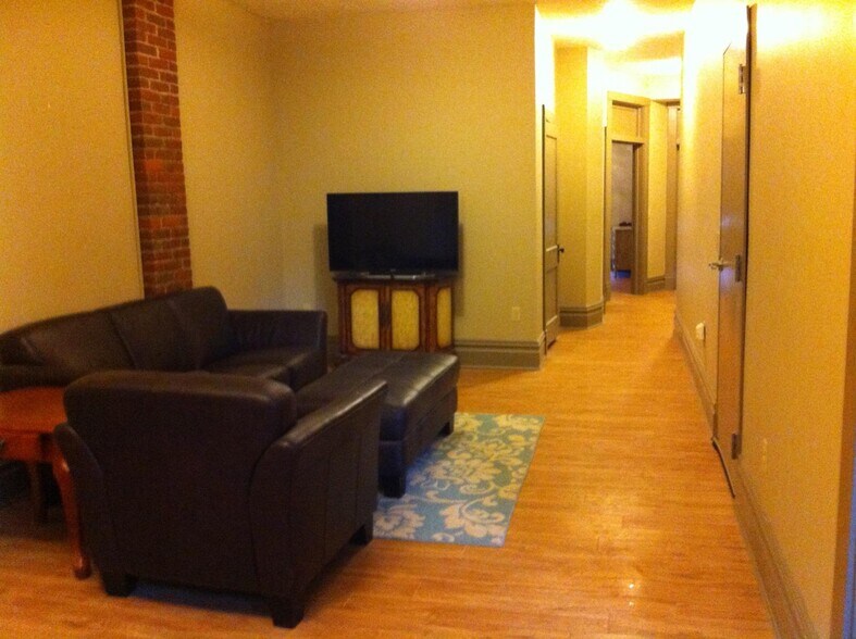 More Photos Of 115 W Jefferson St, Butler Apartments For Sale