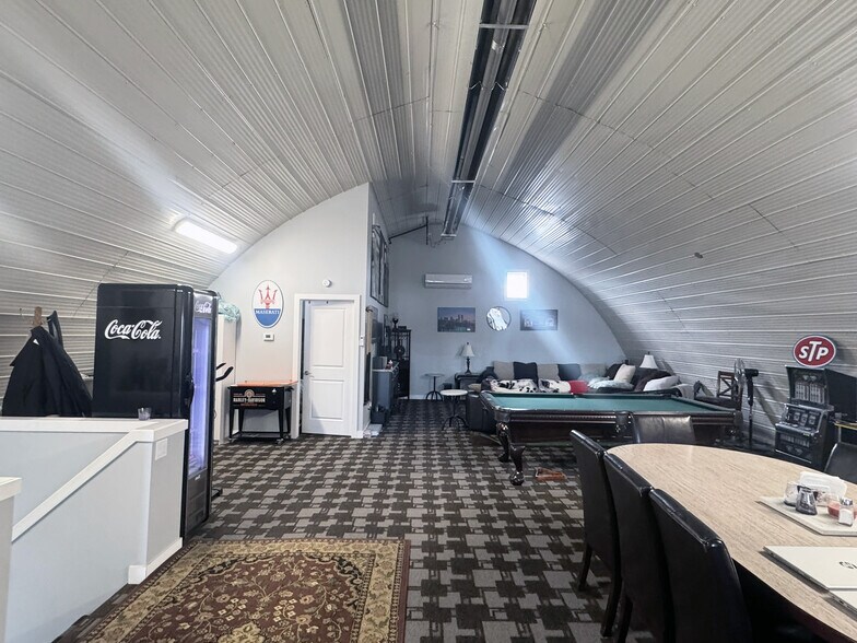 More Photos Of 53314 Hwy 44, Spruce Grove Service For Sale