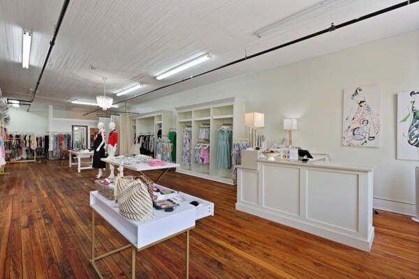 More Photos Of 317 W Broughton St, Savannah Storefront Retail Office For Lease