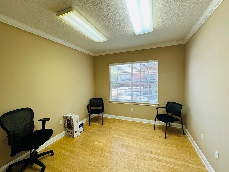 More Photos Of 6817 Southpoint Pky, Jacksonville Office For Lease