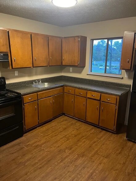 More Photos Of 2601 Cole St, Tuskegee Institute Apartments For Sale