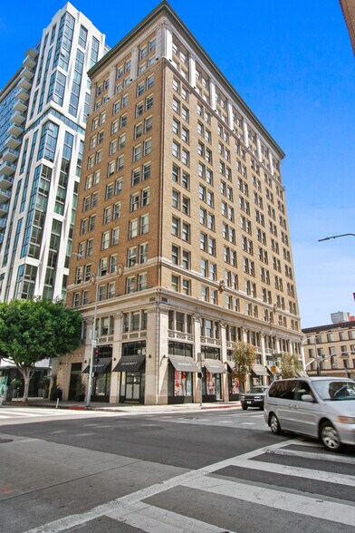 More Photos Of 755 S Spring St, Los Angeles Apartments For Lease