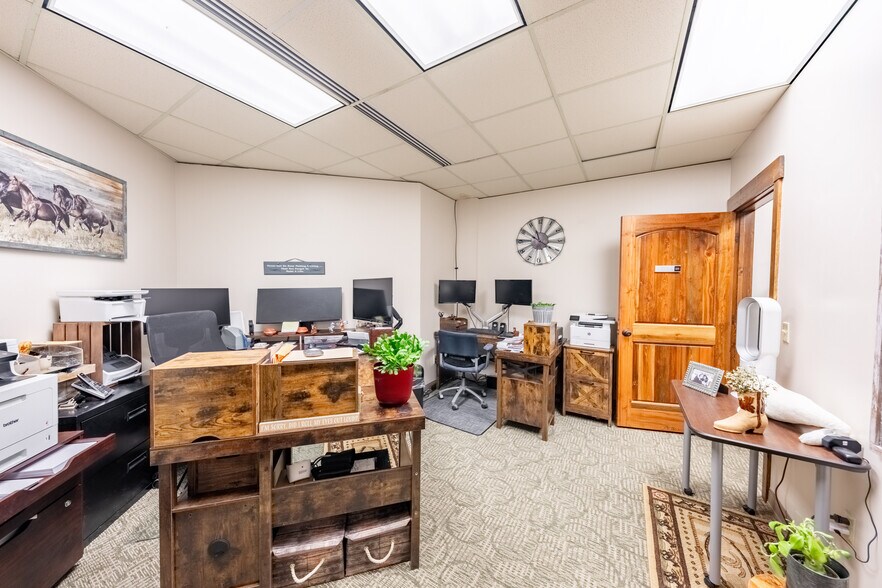 More Photos Of 100 2nd St E, Whitefish Office For Sale