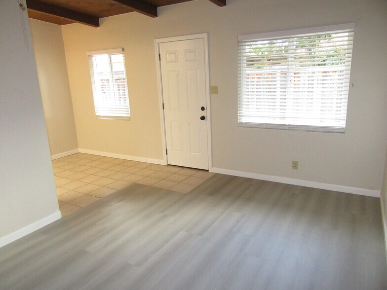 More Photos Of 310 Gladys Ave, Mountain View Apartments For Sale