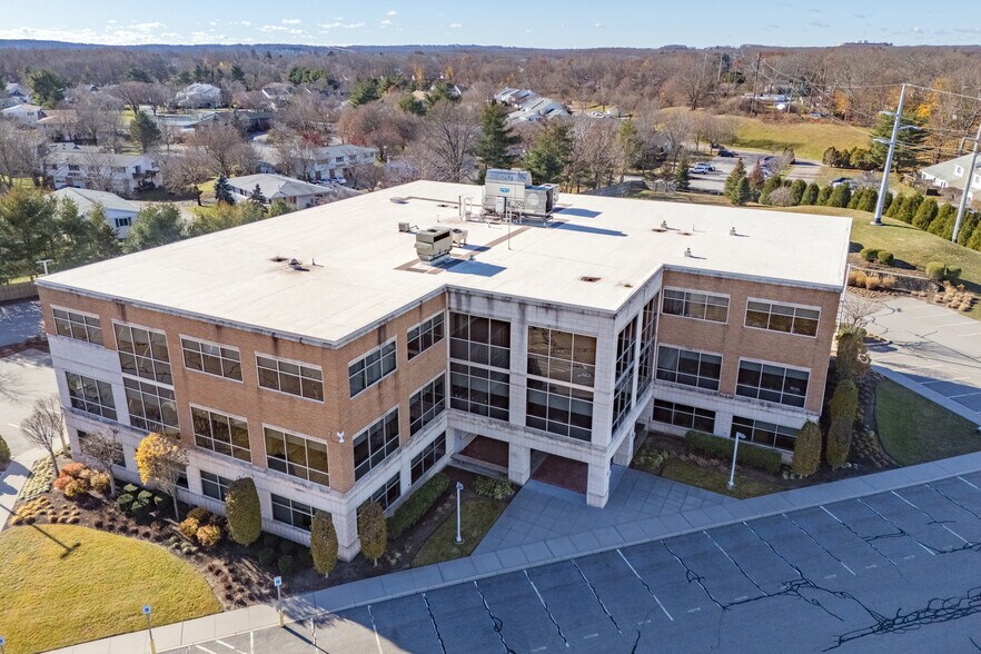 More Photos Of 1 Coastway Blvd, Warwick Office For Sale