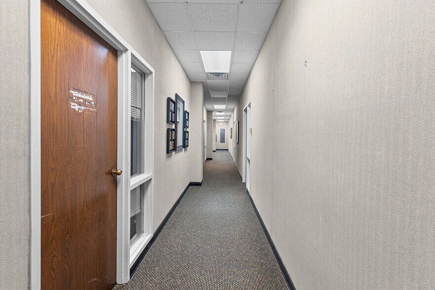 More Photos Of 800 N Spring St, Shreveport Office For Sale