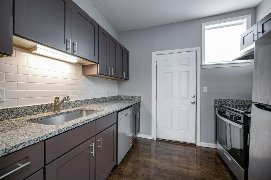 More Photos Of 4612-4626 S Lake Park Ave, Chicago Apartments For Sale