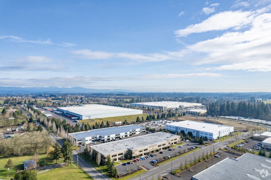 More Photos Of 600 S 74th Pl, Ridgefield Manufacturing For Lease