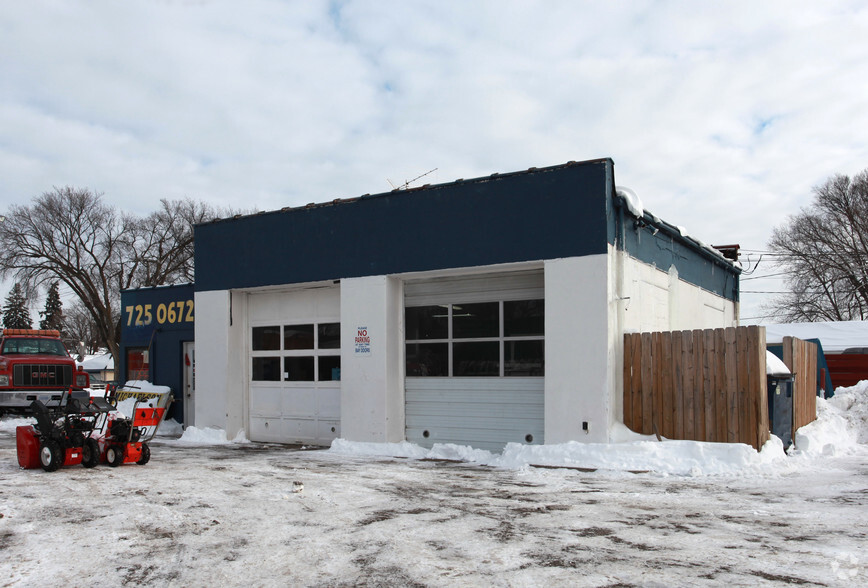 Primary Photo Of 5401 34th Ave S, Minneapolis Auto Repair For Sale