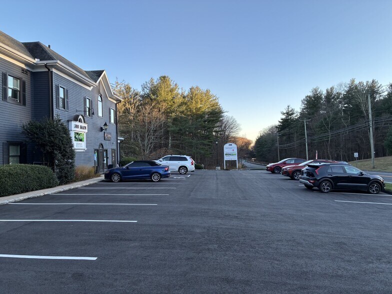 More Photos Of 388 Main St, Monroe Office For Sale