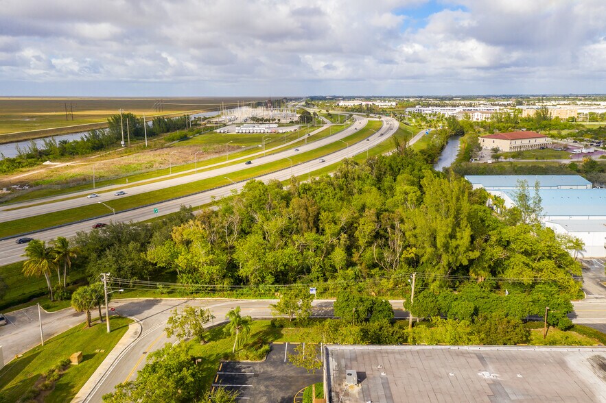 More Photos Of 10900 NW 52nd St, Sunrise Land For Sale