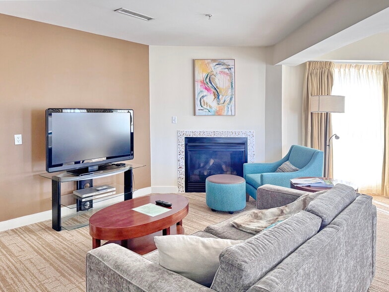 More Photos Of 110 Anglers Rd, Lewes Hotel For Sale