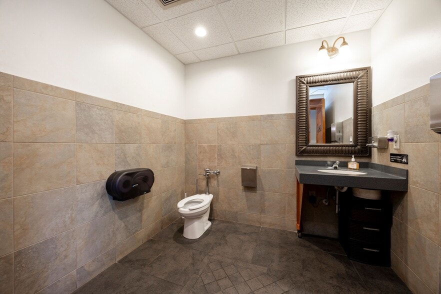 More Photos Of 1703 Pottstown Pike, Pottstown Restaurant For Sale