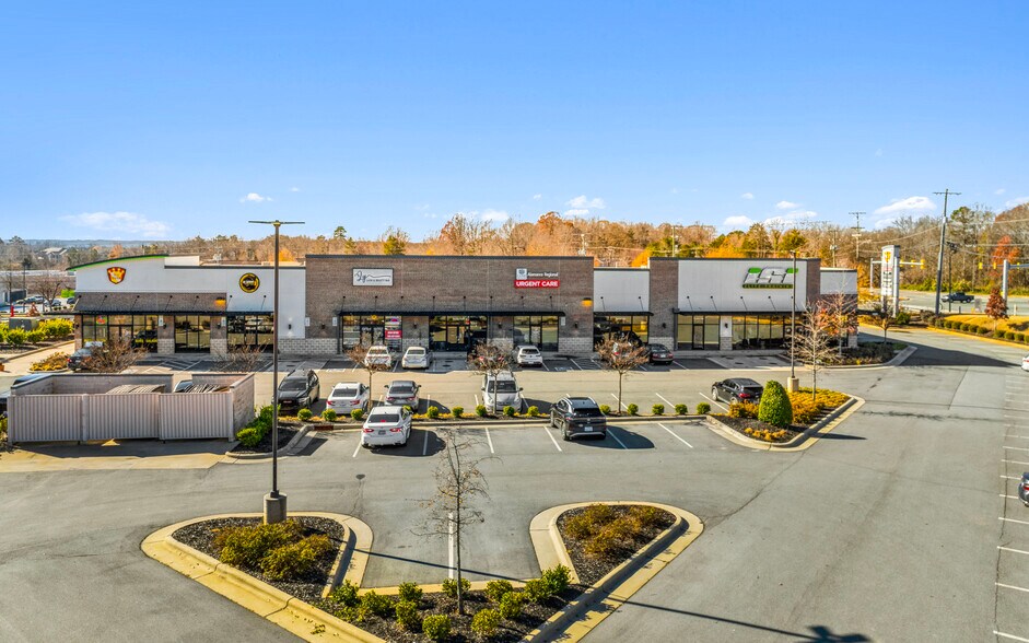 More Photos Of 3866 Rural Retreat Rd, Burlington Storefront Retail Office For Lease