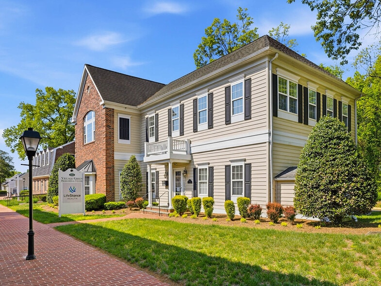 More Photos Of 1662 Village Green, Crofton Office For Lease