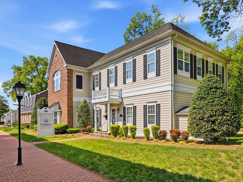 More Photos Of 1662 Village Green, Crofton Office For Sale