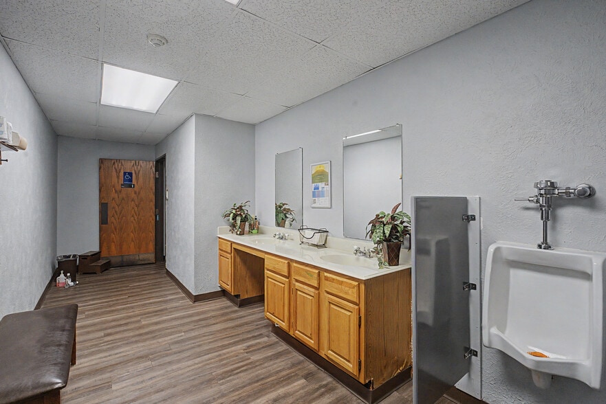 More Photos Of 2111 Skyline Dr, Mesquite Religious Facility For Sale
